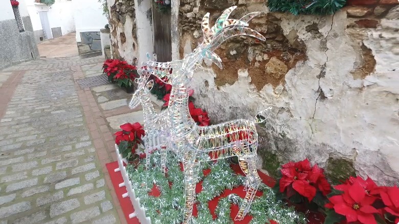 Jubrique se convierte en un auténtico pueblo de Navidad: luces, cascanueces gigantes y actividades para toda la familia